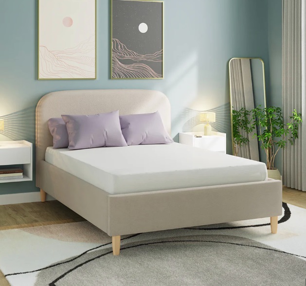 boucle-bed-display-model