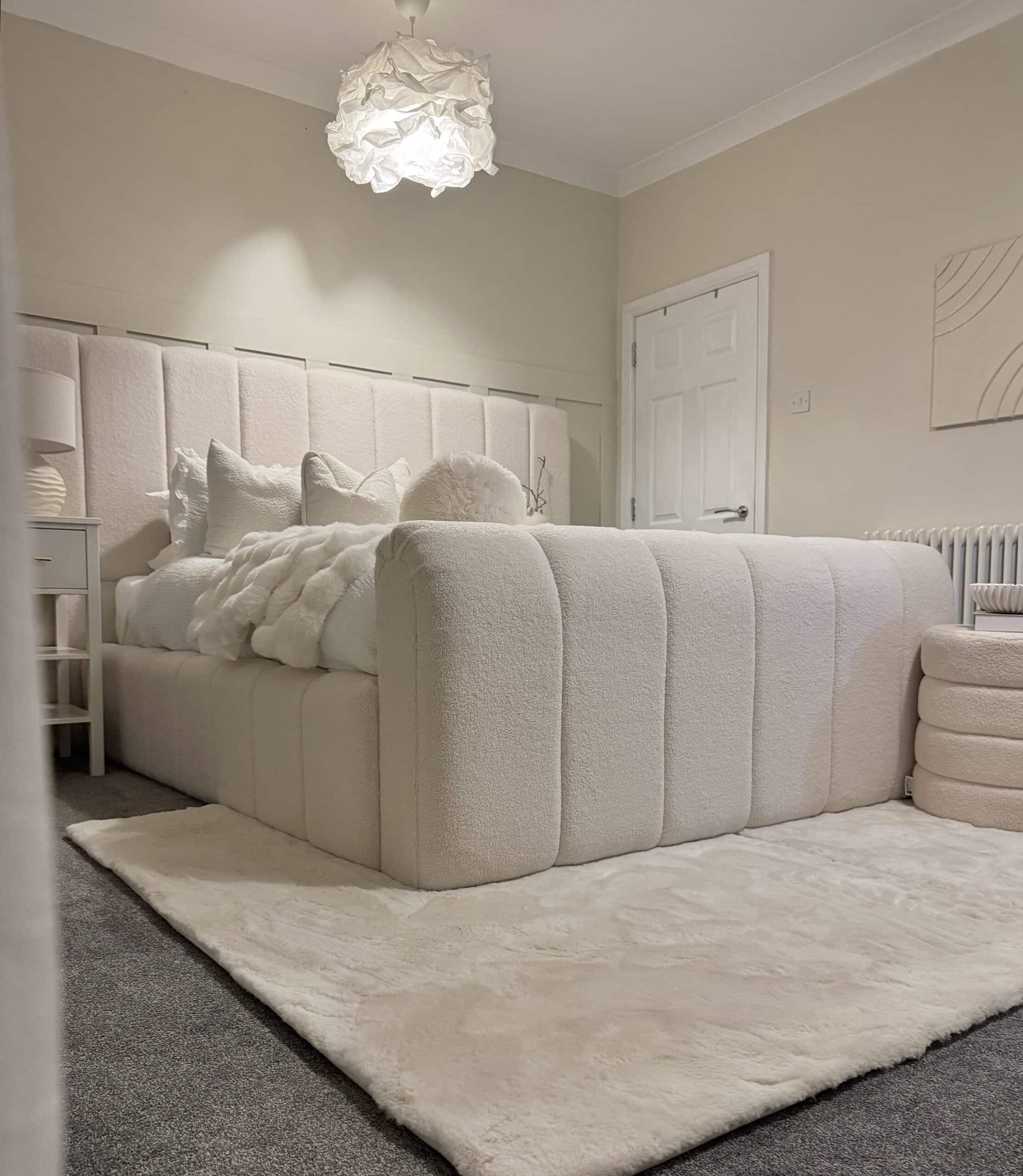 luxury-boucle-bed